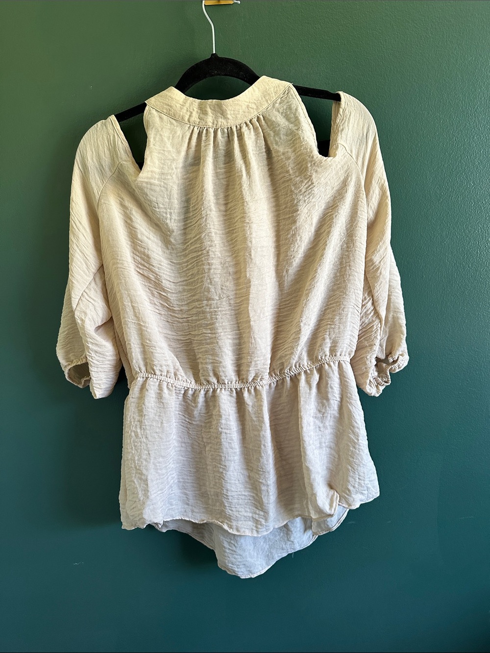 Cato Cream Crinkle Peplum Blouse With Bow Back NWT Size XL